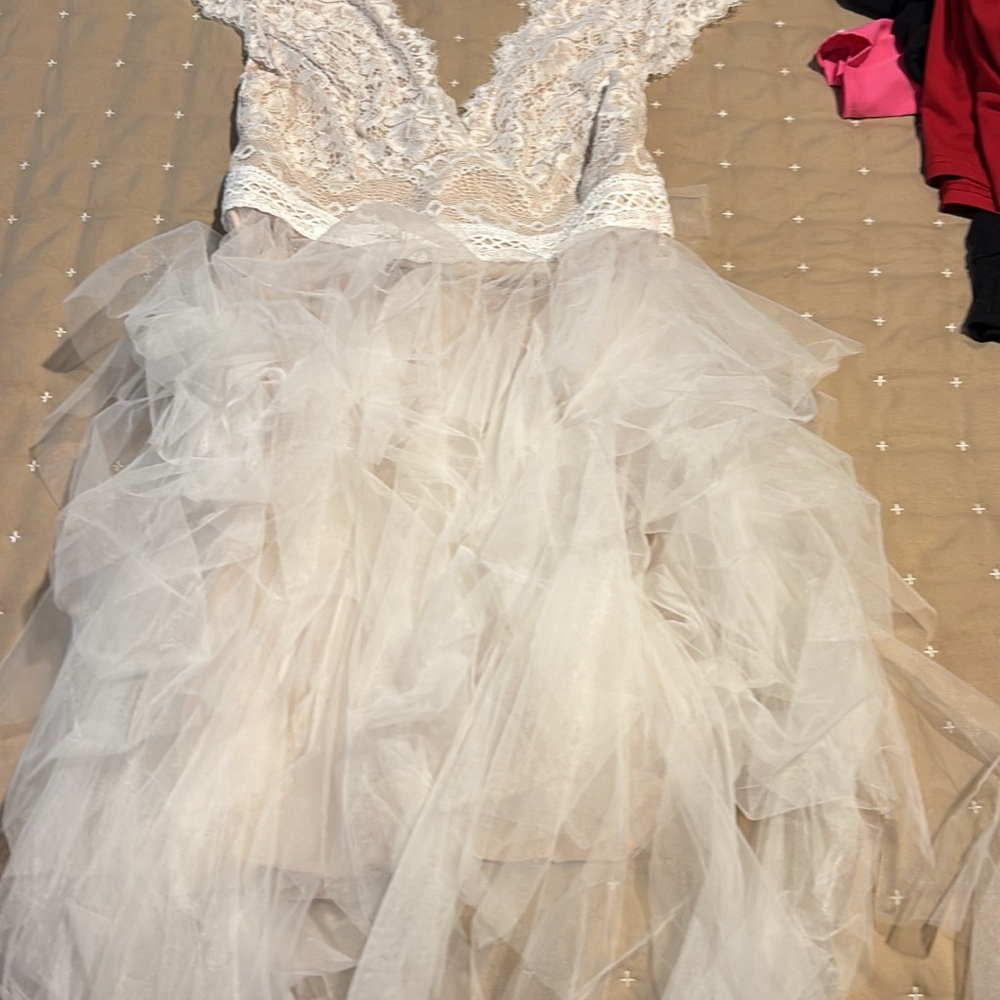 Elegant White Lace Dress